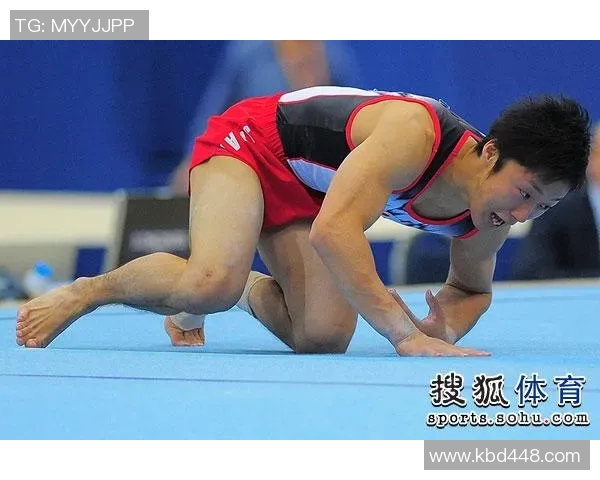 我队友真猛!福克斯潇洒转身中投空心命中 文班场边露出笑容